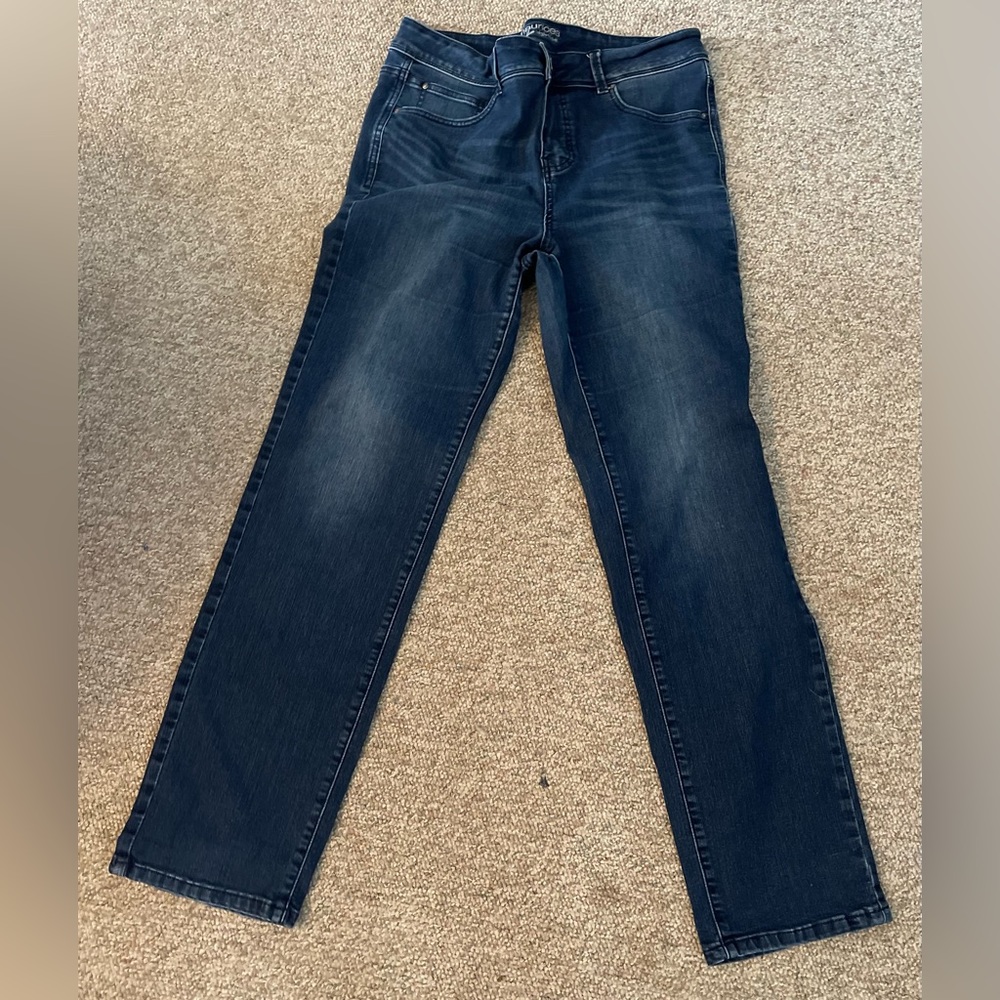 Maurices EverFelx high rise Sz 14w jeans